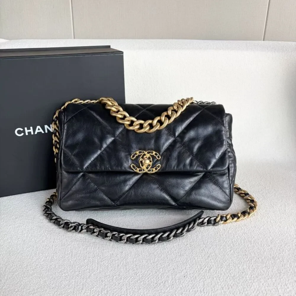 Chanel Women Pre-Loved Bag Very Good Condition